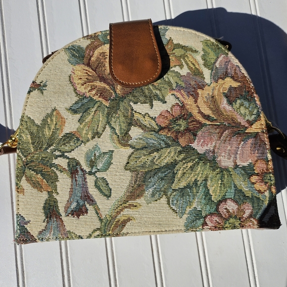 SOLD - Picture 4 of 14